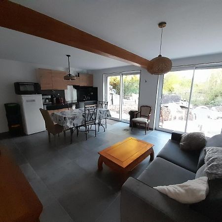 Appartement Sur Jardin Au Calme A Pernes 1 Chambre Екстериор снимка